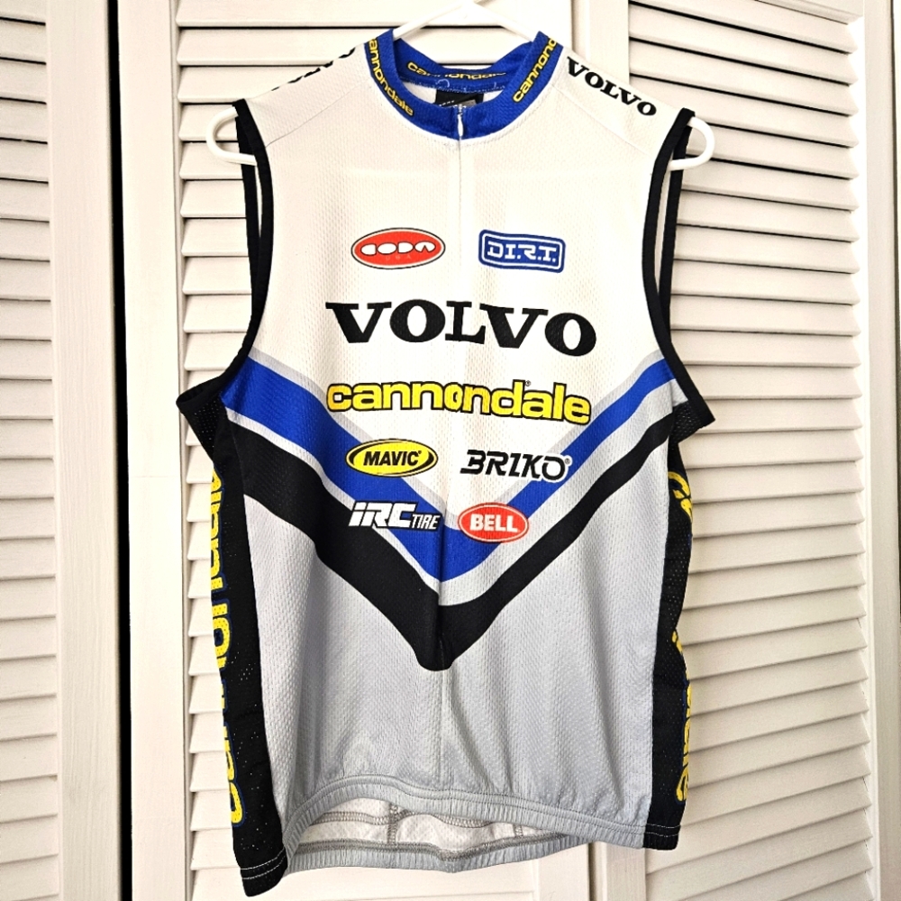 Cannondale sleeveless biking shirt size L